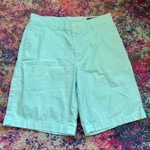 ✨ Vineyard Vines by Shep & Ian Club Short size 30 ✨